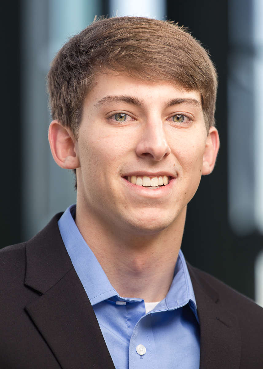 Taylor segars headshot
